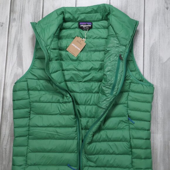 NEW Patagonia Down Sweater Vest - Men's - Picture 4 of 8